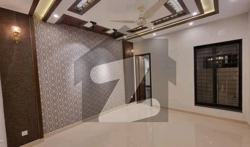 10 Marla House For Rent Bahria Town Lahore