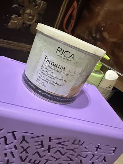 Rica wax half jar