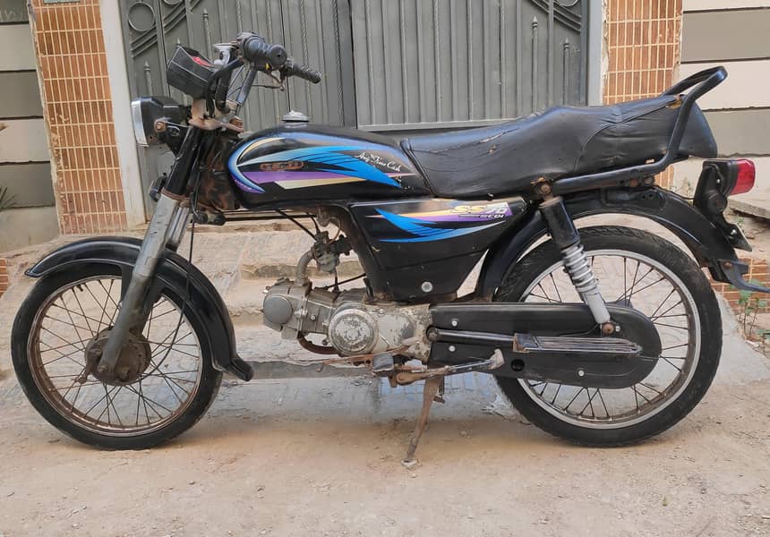 Hero 2011 Model 1