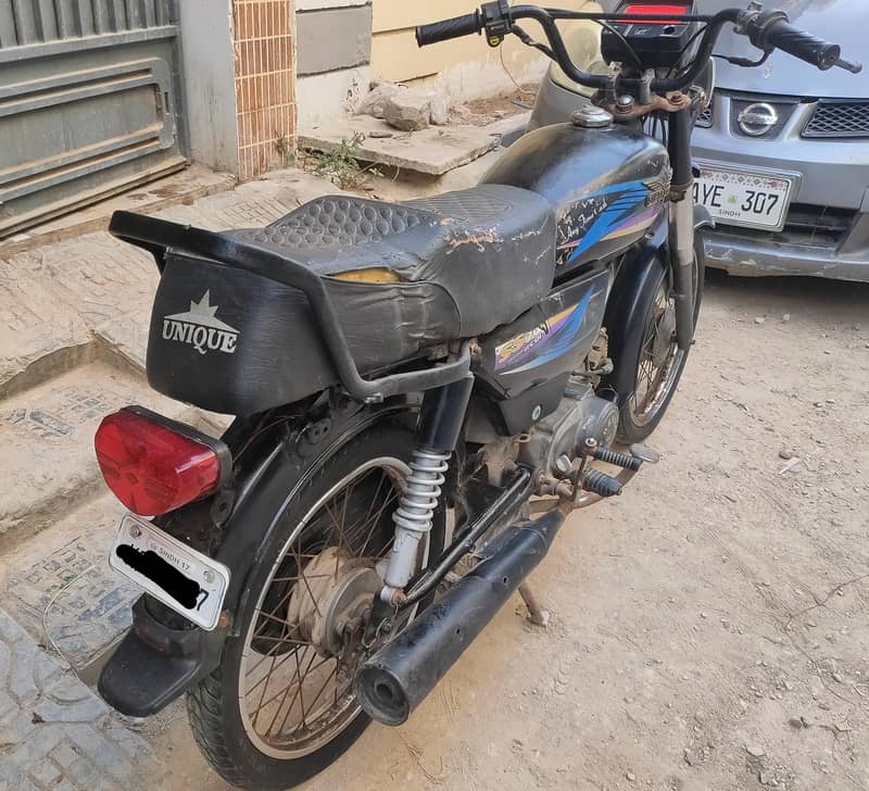 Hero 2011 Model 4