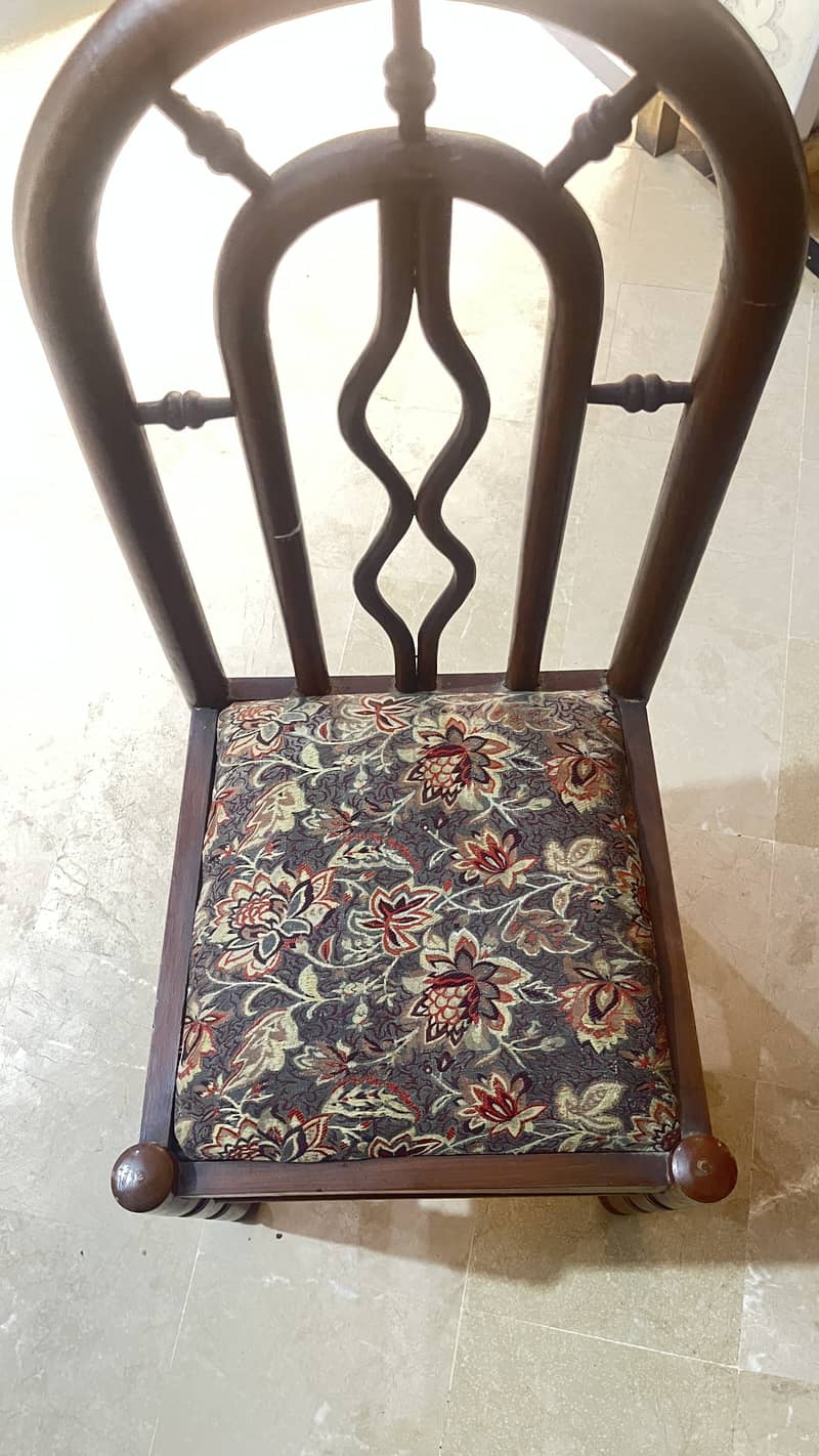 Dining Table set with 6 chairs 4