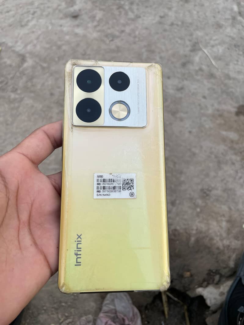 infinx note 40 pro 1