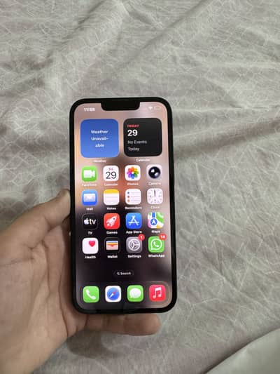 Apple iPhone 13