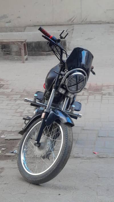 Suzuki gs 150