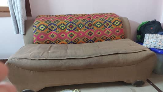 Sofa bought recently but selling at low price, it will be cleaned too