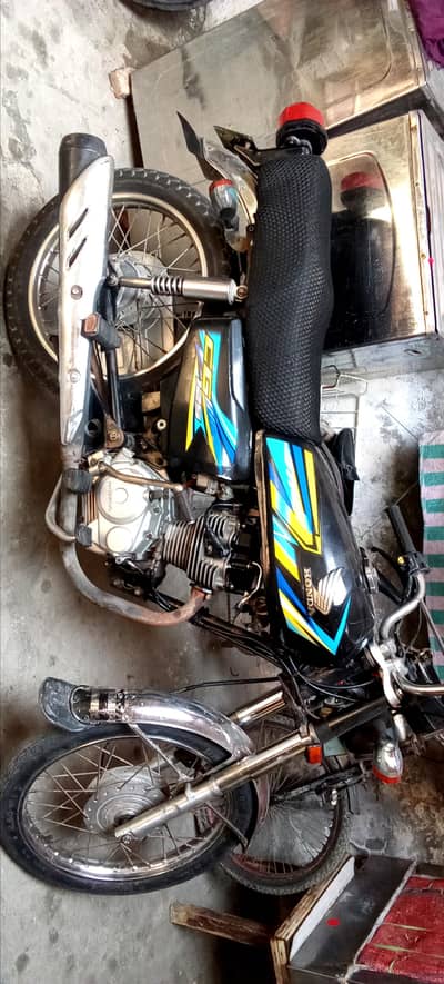 O3OO7896O65 TOTAL GENUINE HONDA CG 125 *16*MODEL