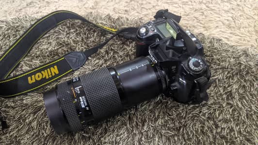 Nikon D80 DSLR and Auto focused auto zooming automatic Nicon lense