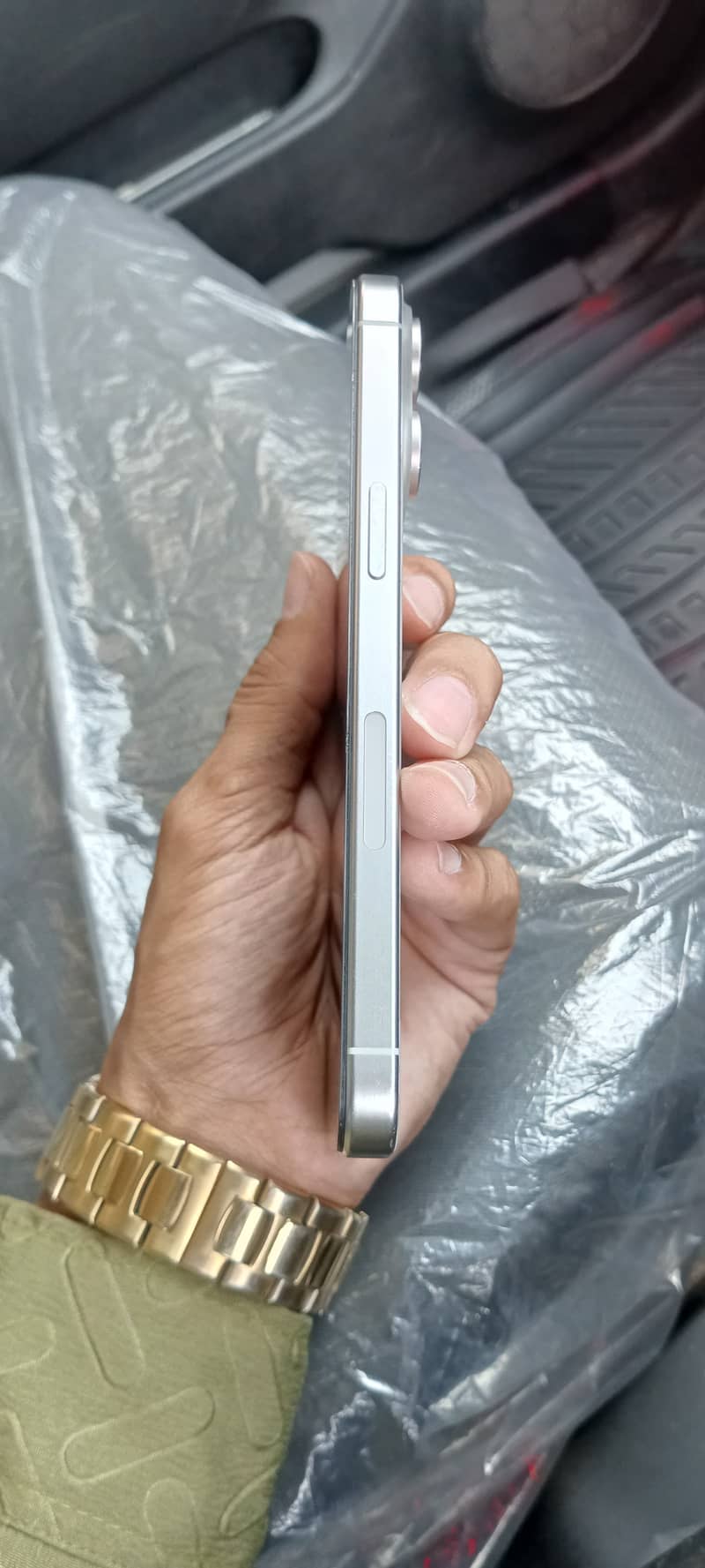 Iphone 15 pro max 3