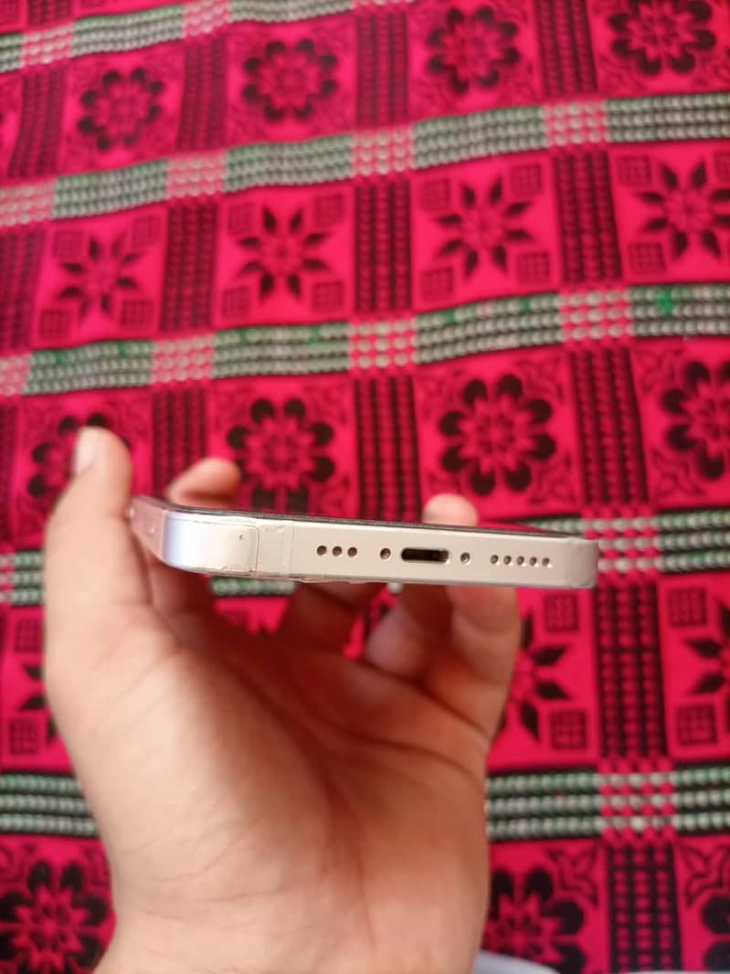 Apple iPhone 14 2