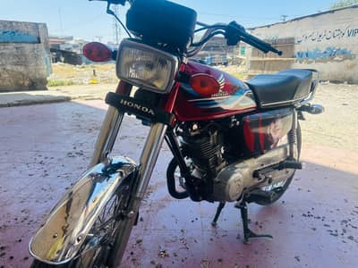 125 2023 model urgent sale
