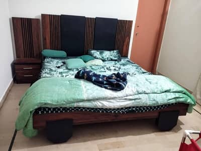 Luxury Bedroom Set for Sale – Complete Set Available