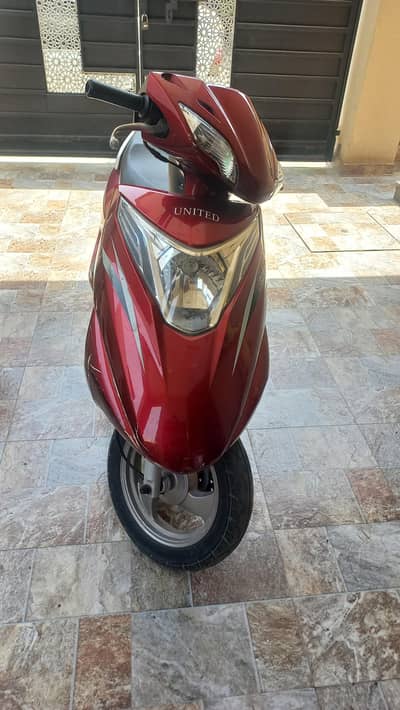 united 100 cc scooty good condition for sale