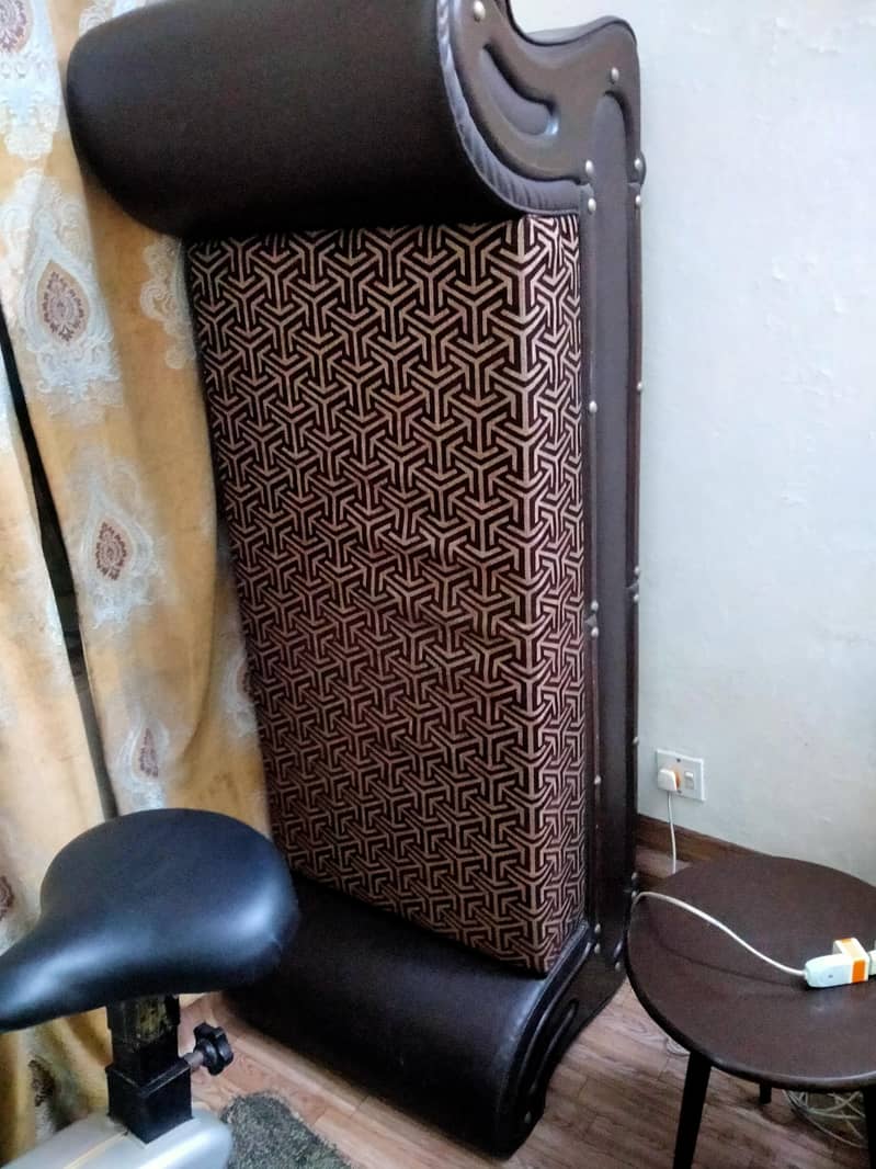 Two seater sofa setti 2