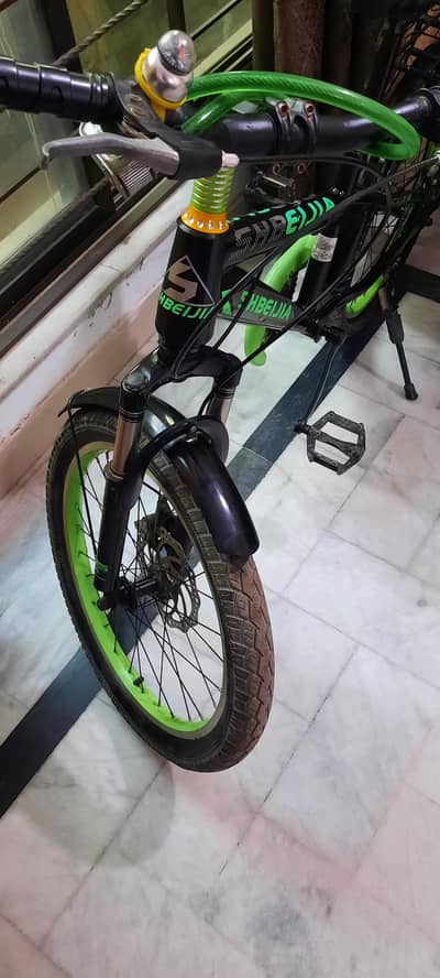 kids sports cycle excellent condition