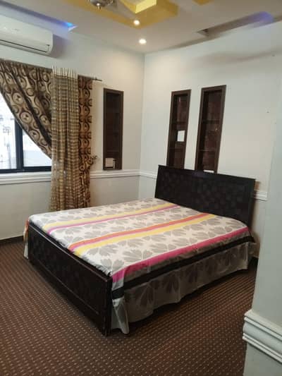 Furnish room available in G11/3 pha for lady