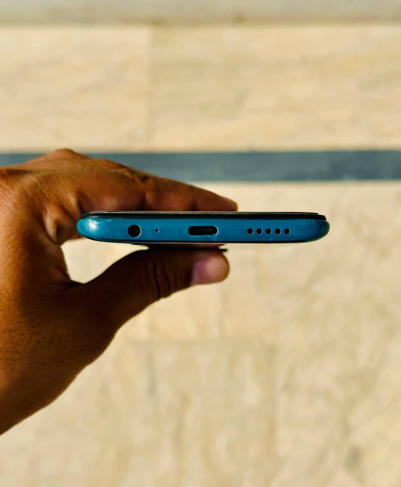 Xiaomi Redmi Note 9 6