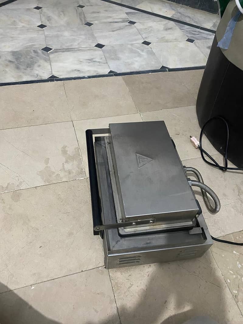Waffle maker 3