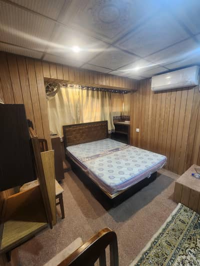 Furnished mumty room available for rent in F10/1 for Male or couple or ladies