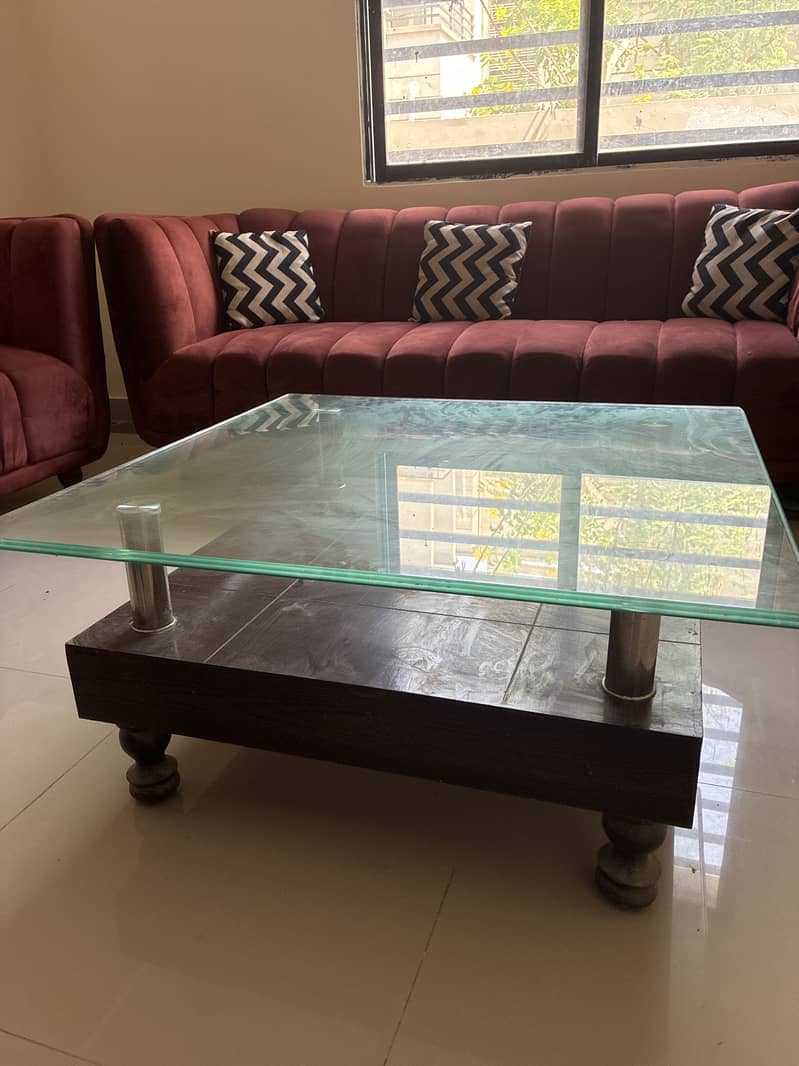 Coffee table 0
