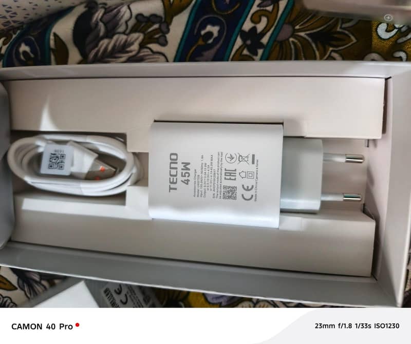 Tecno CAMON 40 Pro 1
