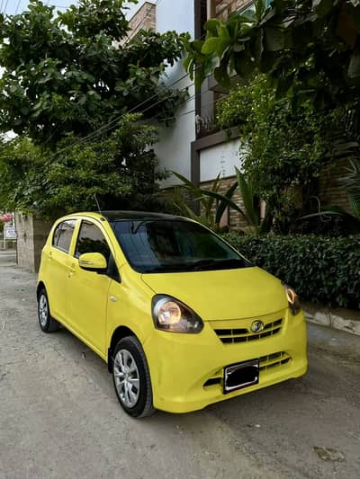 Daihatsu Mira 2012