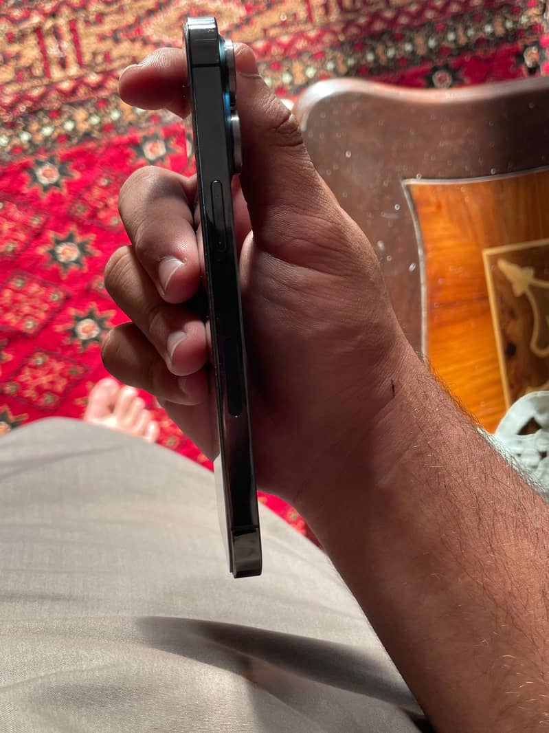 Apple iPhone 13 Pro 1