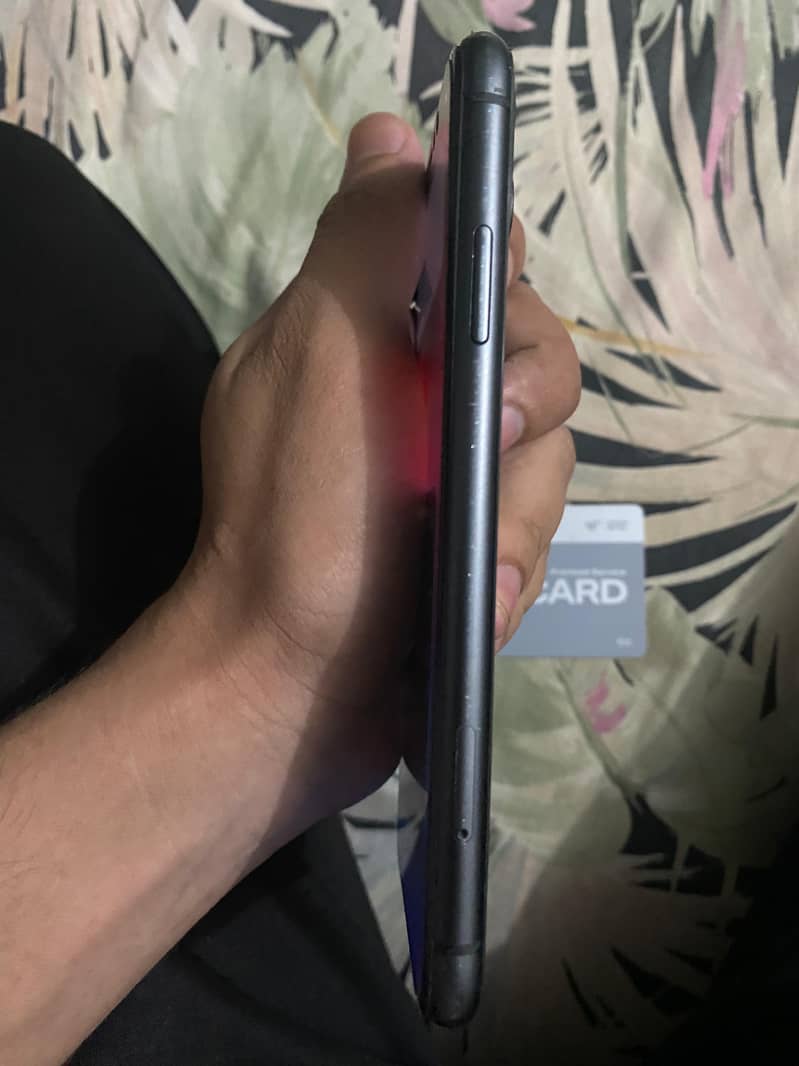 Apple iPhone 11 6