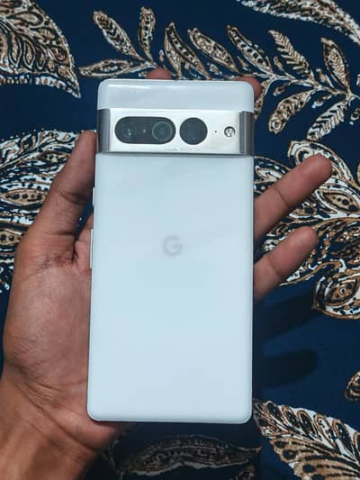 Google Pixel 7 Pro in very low and reasonable price.