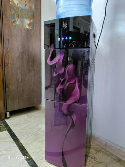 slightly used dispenser in a very good condition cooling  is also very