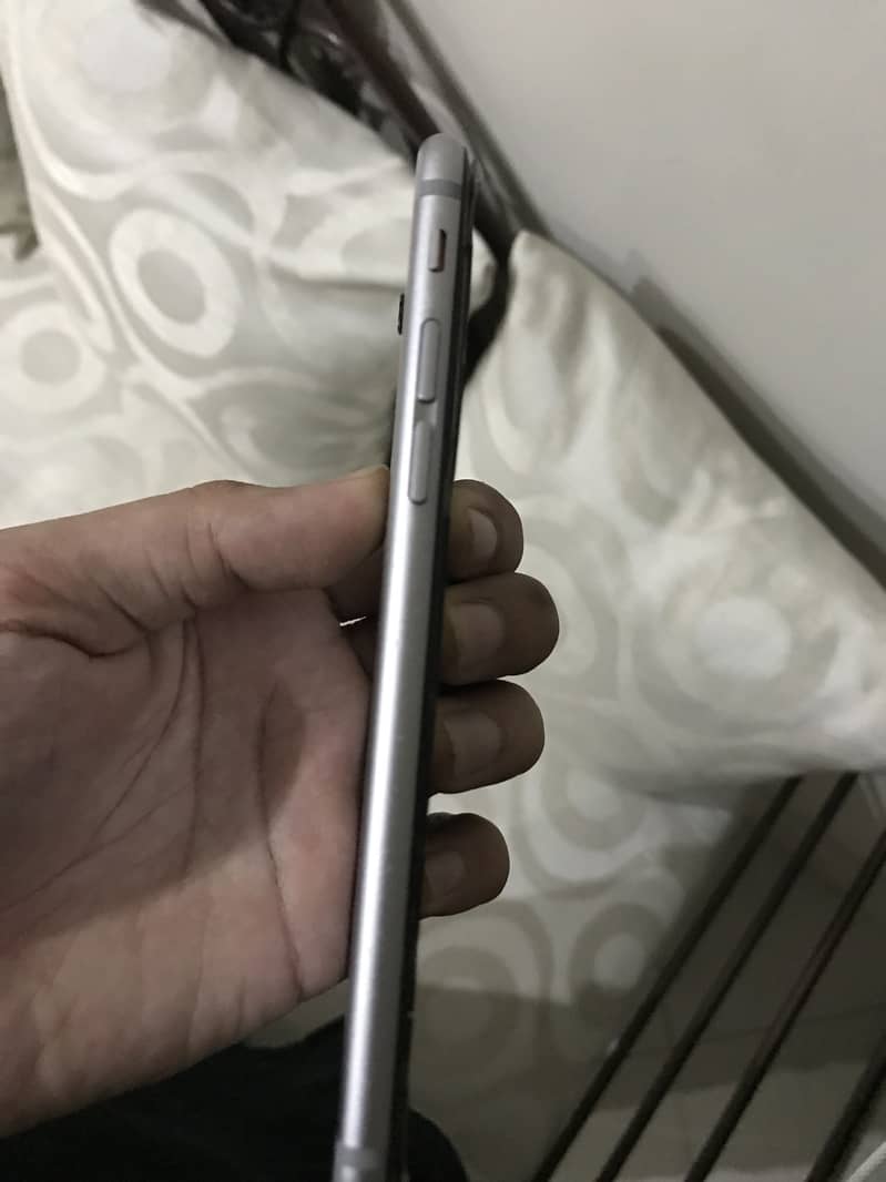 Apple iPhone 6 1