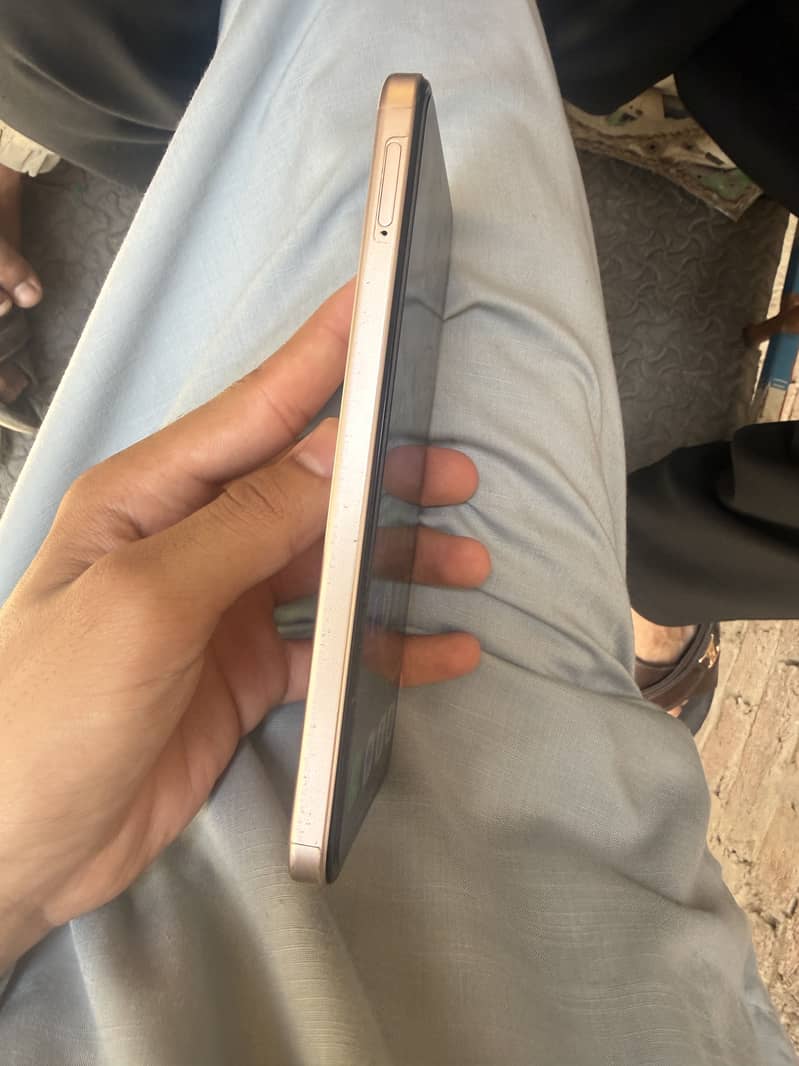 OPPO A6 2