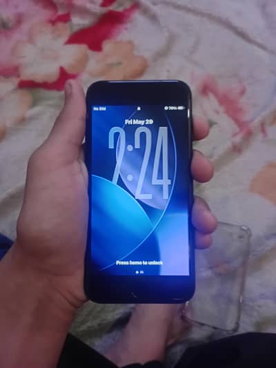 Apple iPhone SE