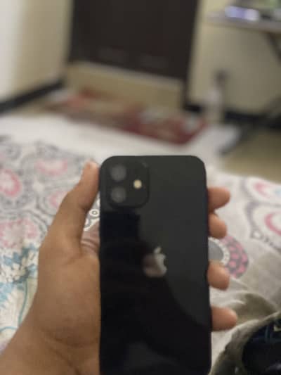 Apple iPhone 12