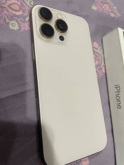 Apple iPhone 16 Pro Max