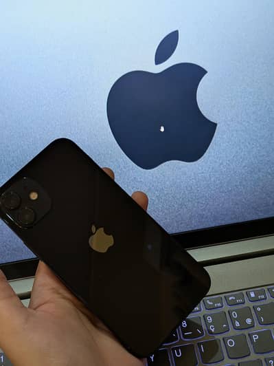 Apple iPhone 12