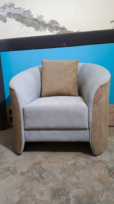 5 seater sofa set with table