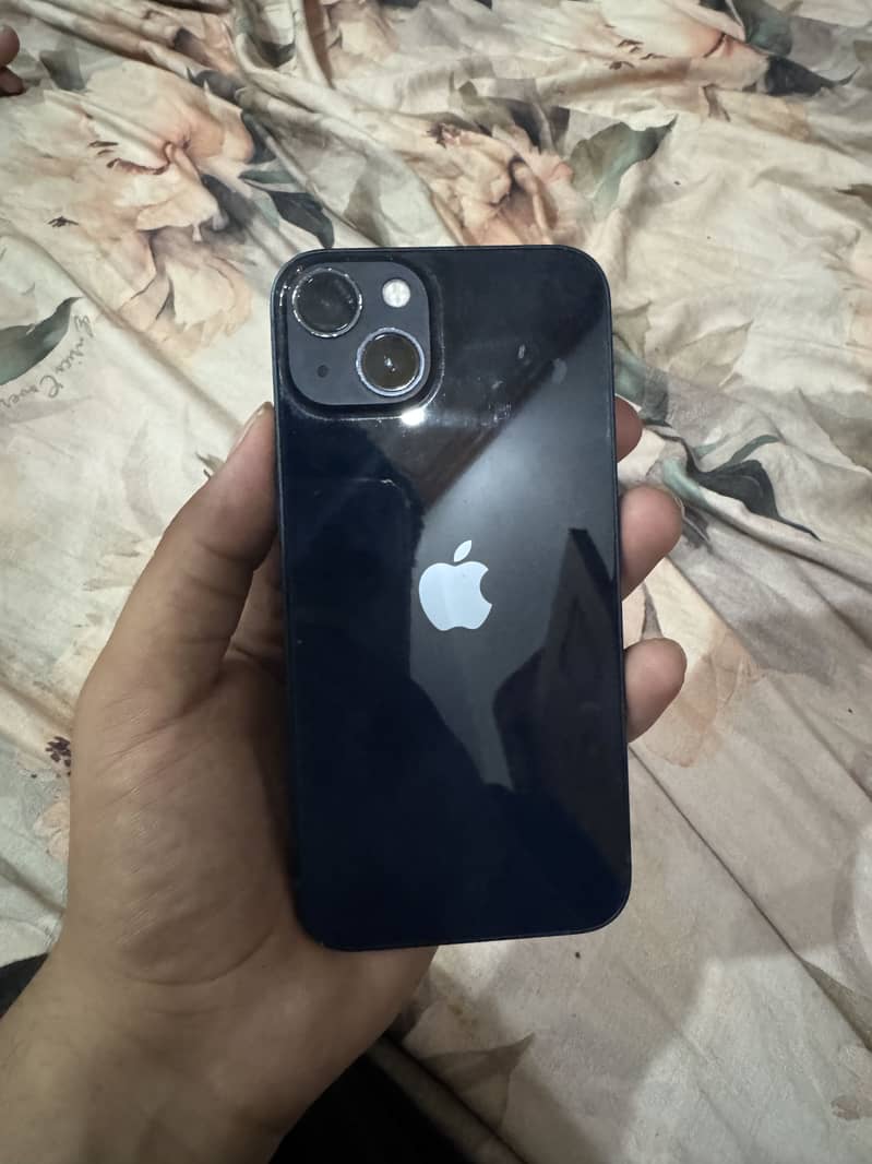 Apple iPhone 13 0