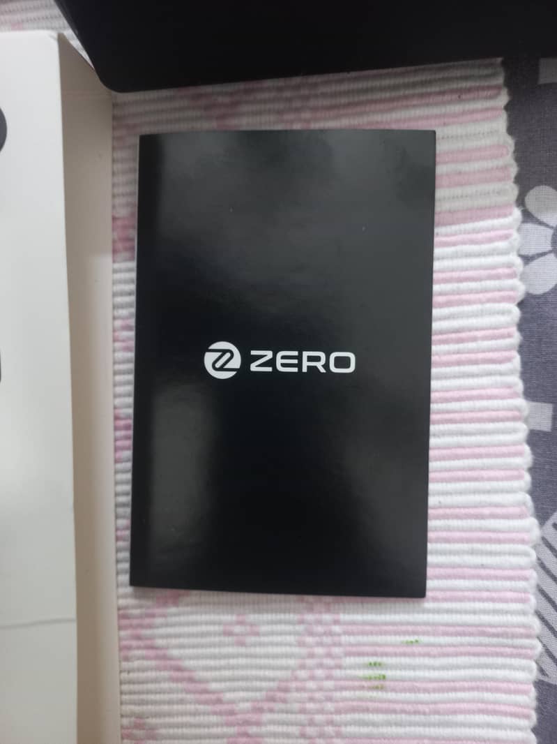 Zero Armour Smart Watch - Bluetooth Calling 7