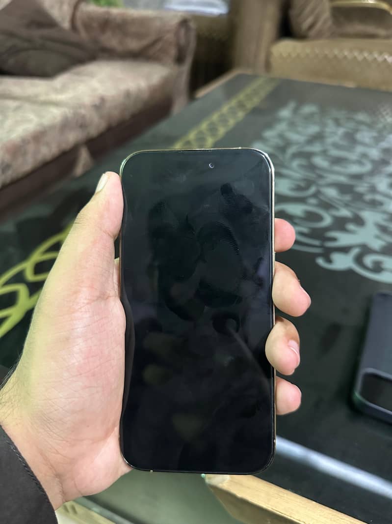 Apple iPhone 14 Pro 1