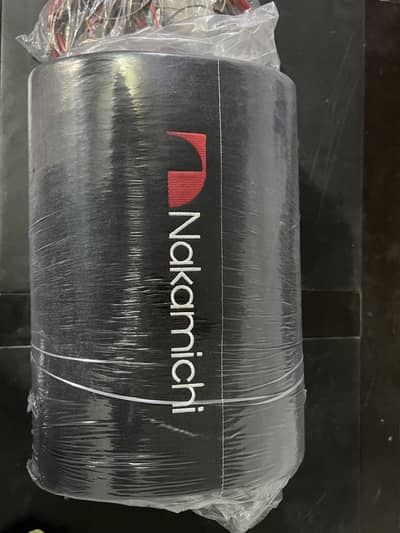 Brand new unused 2in 1 ampliefire nd woofer Nakamichi