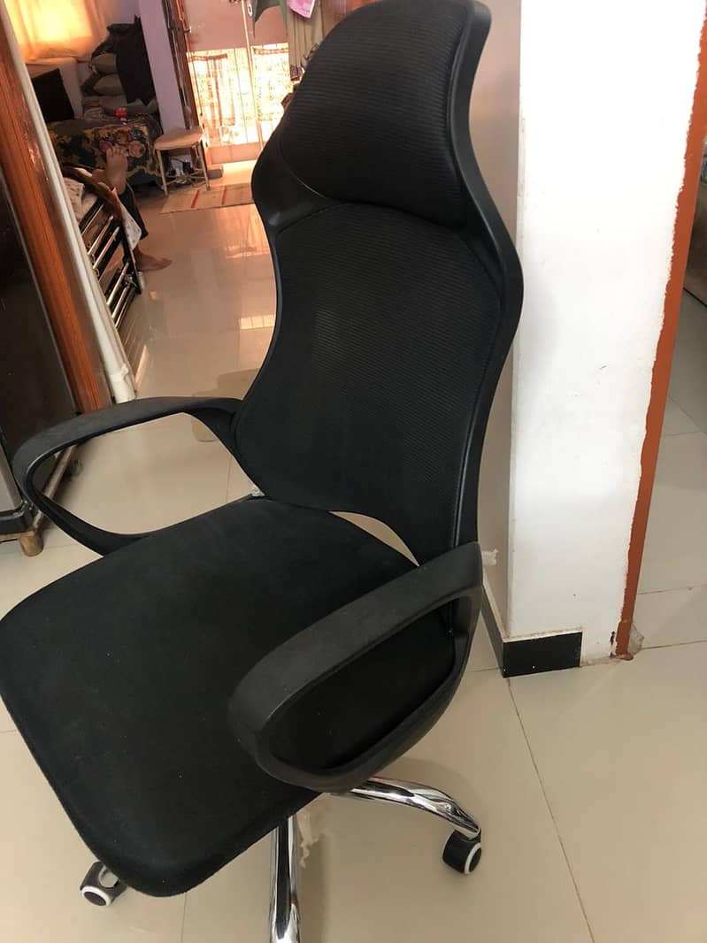 Comfortable Computer Chair 1