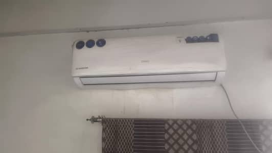 DC inverter chiQ company 1.5 ton genuine condition