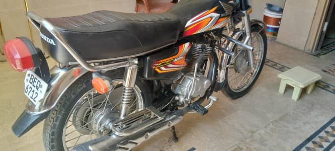 Honda 125 Black Colour for Sale