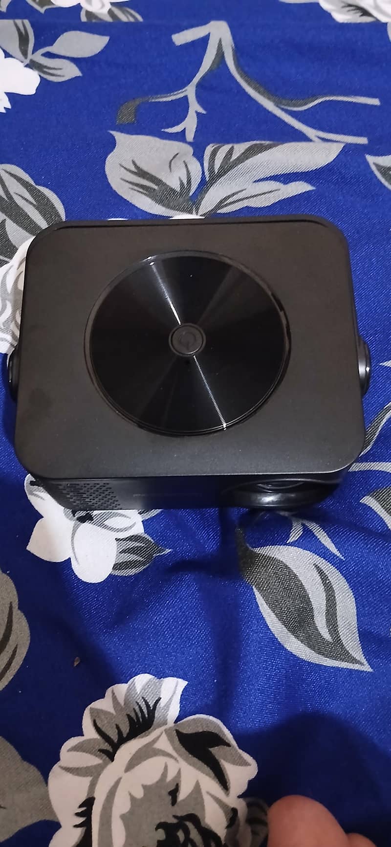 wifi mini projector 1