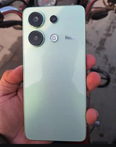 Realme Note 13 8.256 box chargra all ok available 10b10