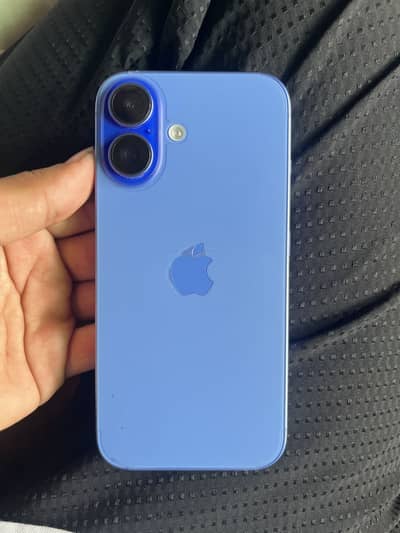 Apple iPhone 16