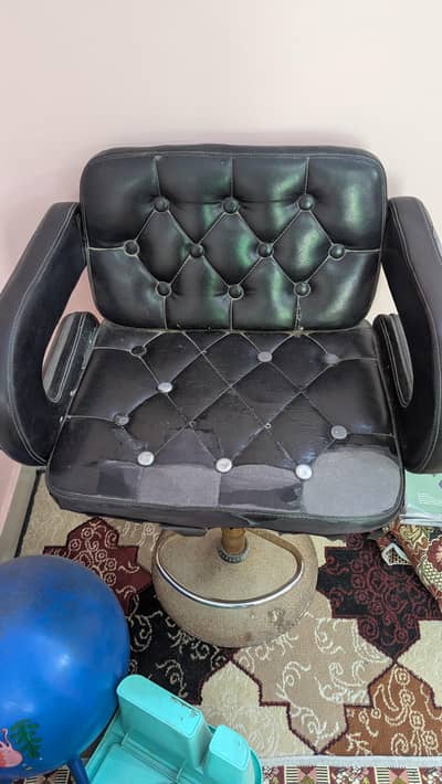 Used bar stool in working condition