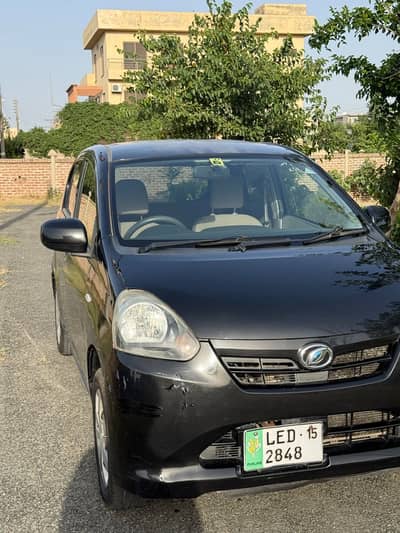 Daihatsu Mira 2012