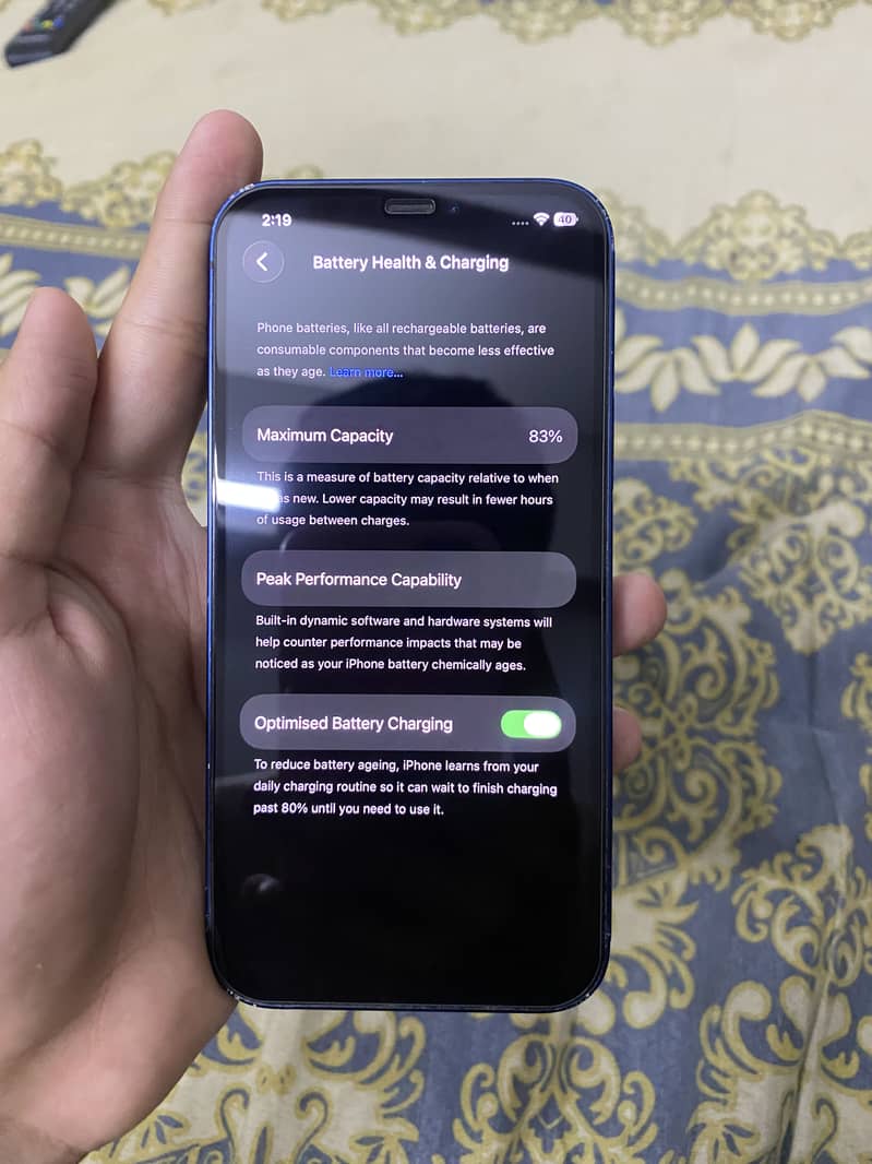 Apple iPhone 12 4