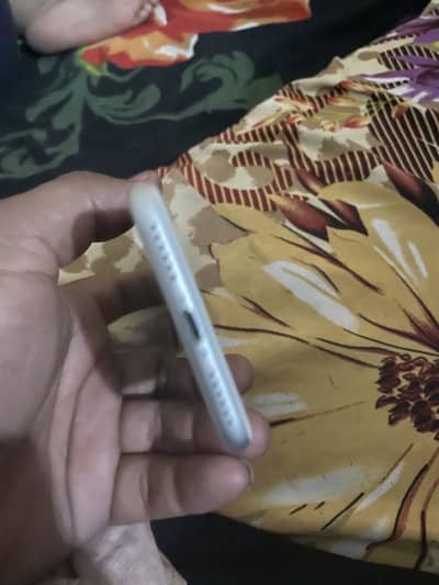 Apple iPhone 8